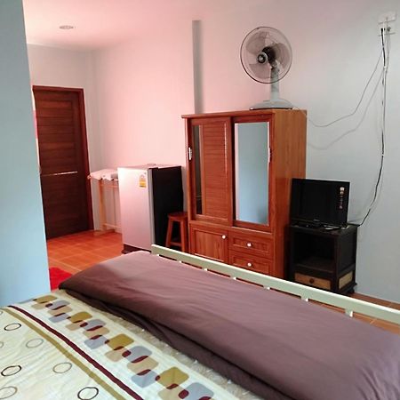 Chandra Hostel Тау Экстерьер фото