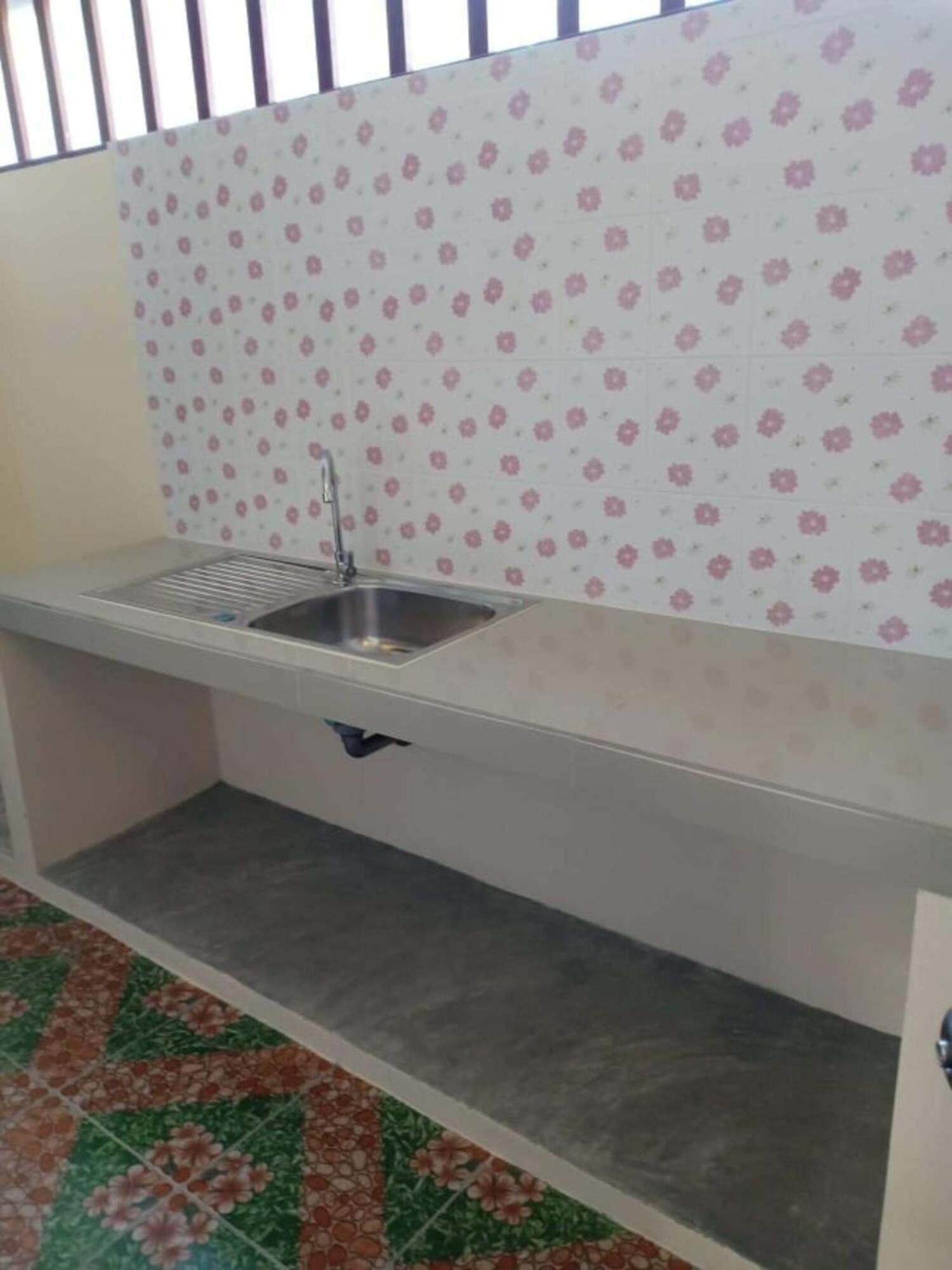 Chandra Hostel Тау Экстерьер фото