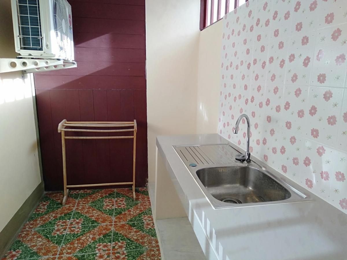 Chandra Hostel Тау Экстерьер фото