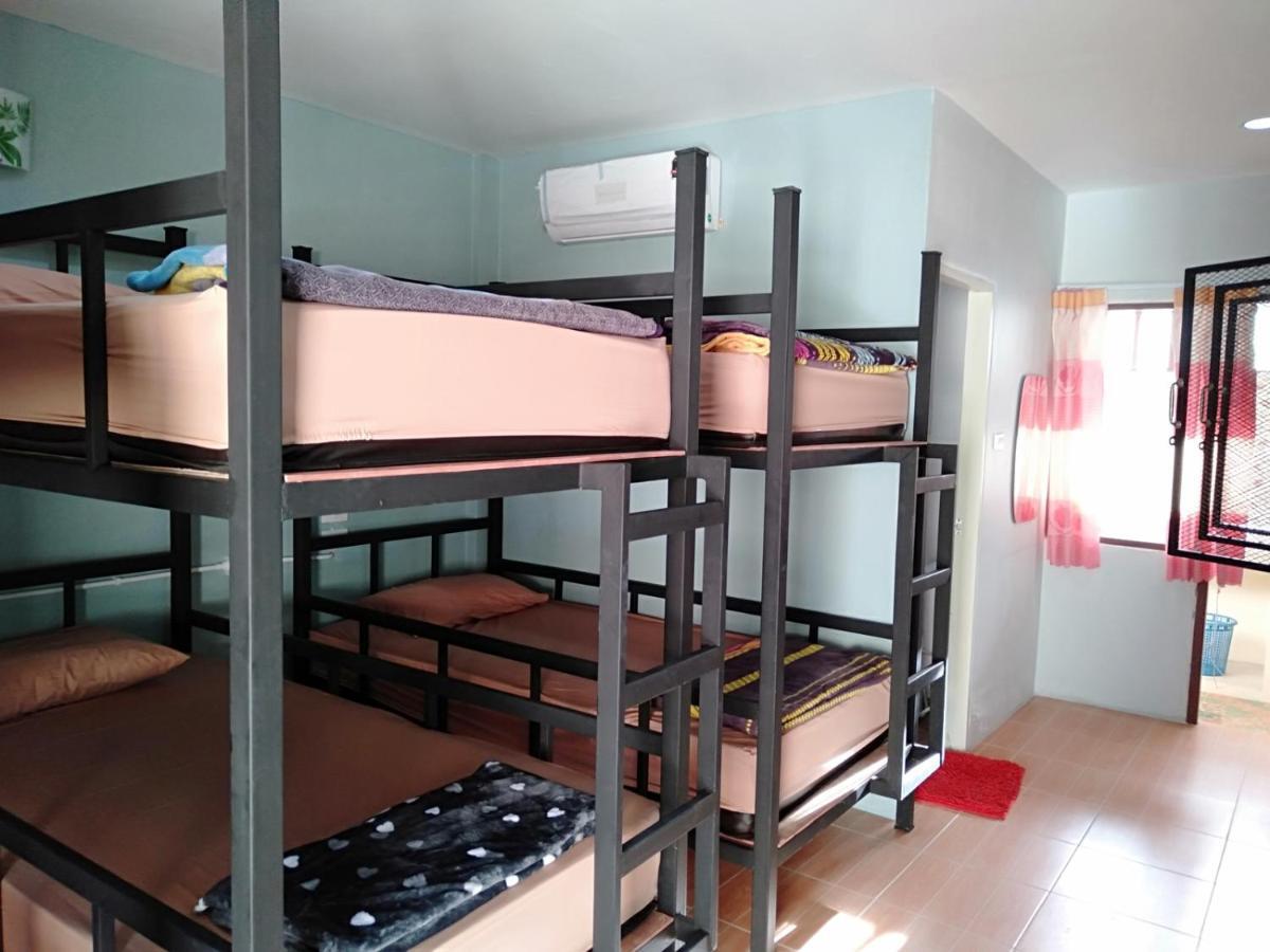 Chandra Hostel Тау Экстерьер фото
