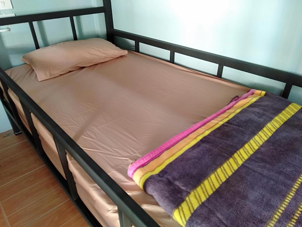 Chandra Hostel Тау Экстерьер фото